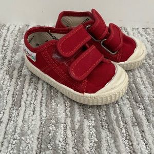 VGUC Victoria Shoes Red Size 19